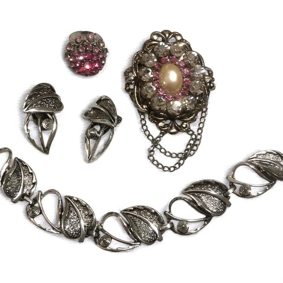 Vintage Pastel Jewelry Lot Sarah Coventry Lisner ++ - Picture 5 of 12